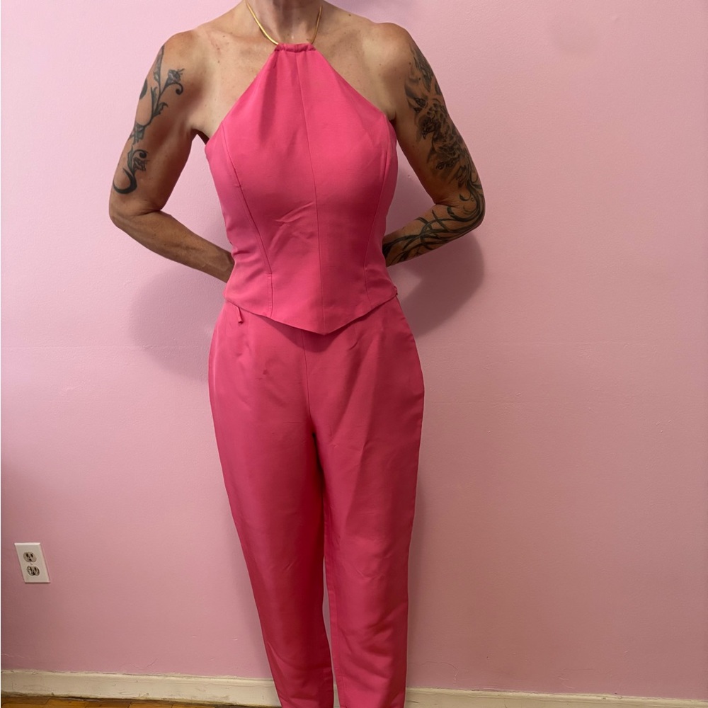 Hugo Buscati VibranJumpsuit Coral with attached gold collar!